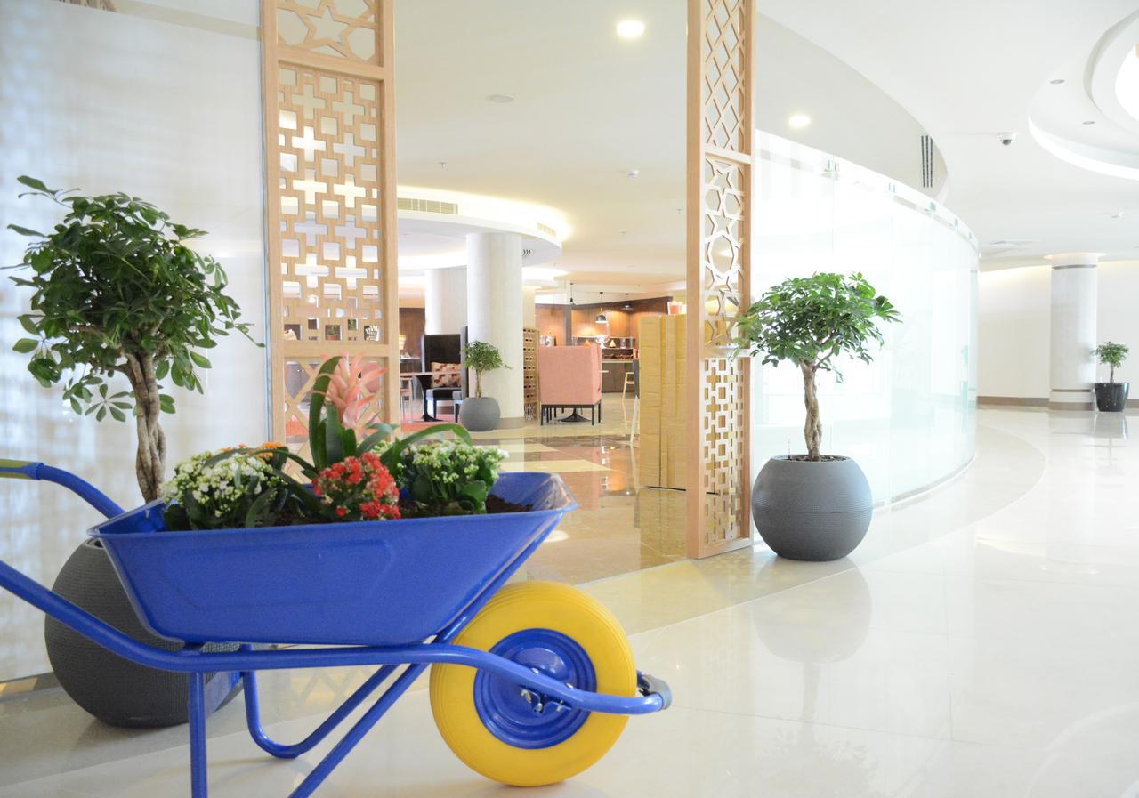 Radisson Blu Resort, Al Khobar Half Moon Bay Exterior foto Interior of the hotel